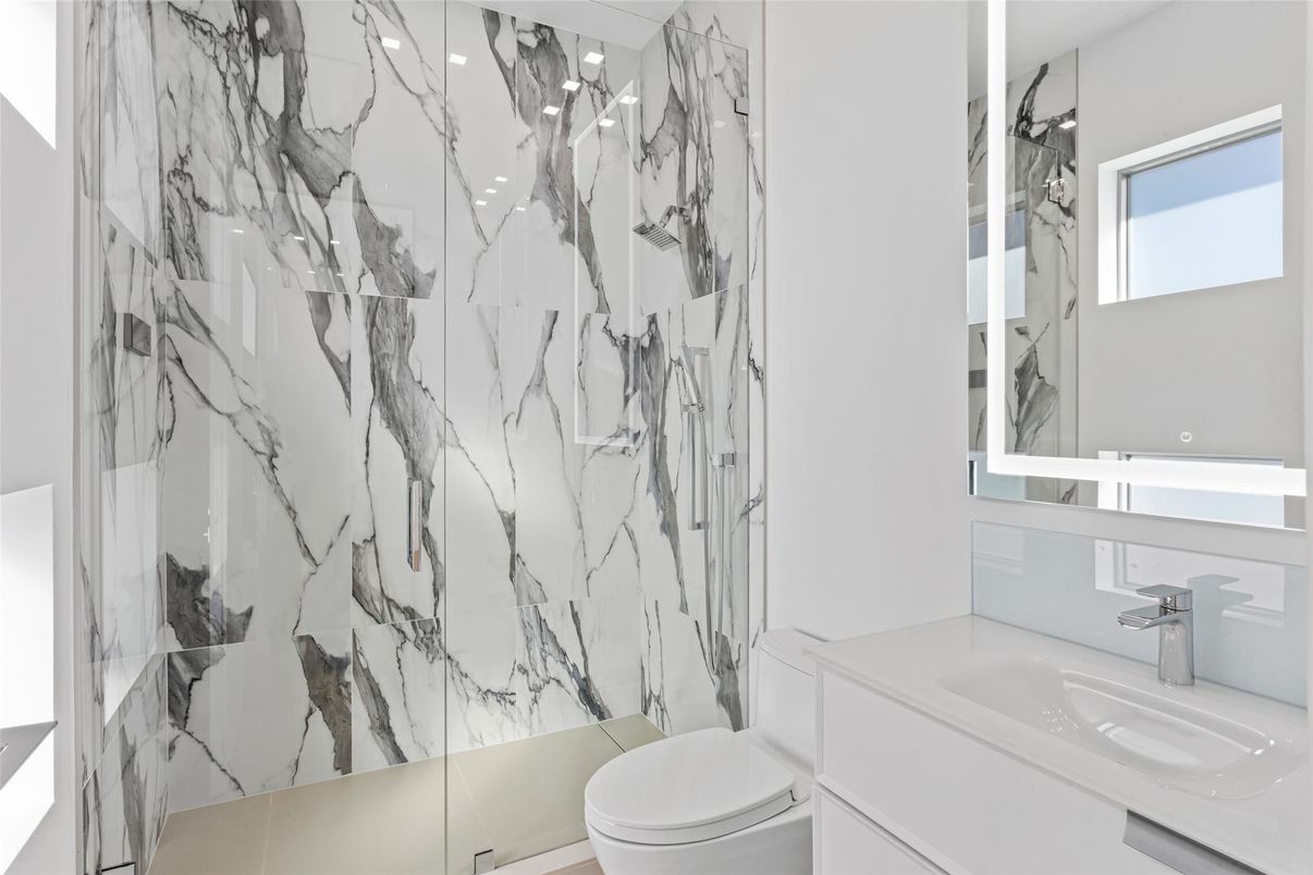Bathroom, Interior, Marble Walls