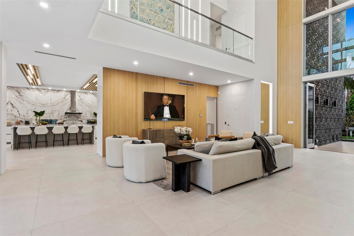 Interior, Living room, Marble Walls, Recessed Lighting, Wooden Walls