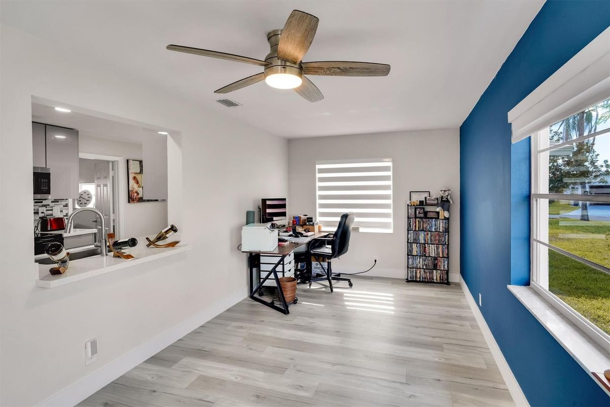 Home Office, Interior, Recessed Lighting, Wood Texture Flooring