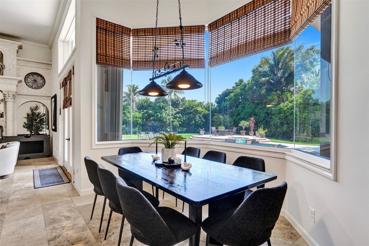 Dining room, Interior, Pendant Lights