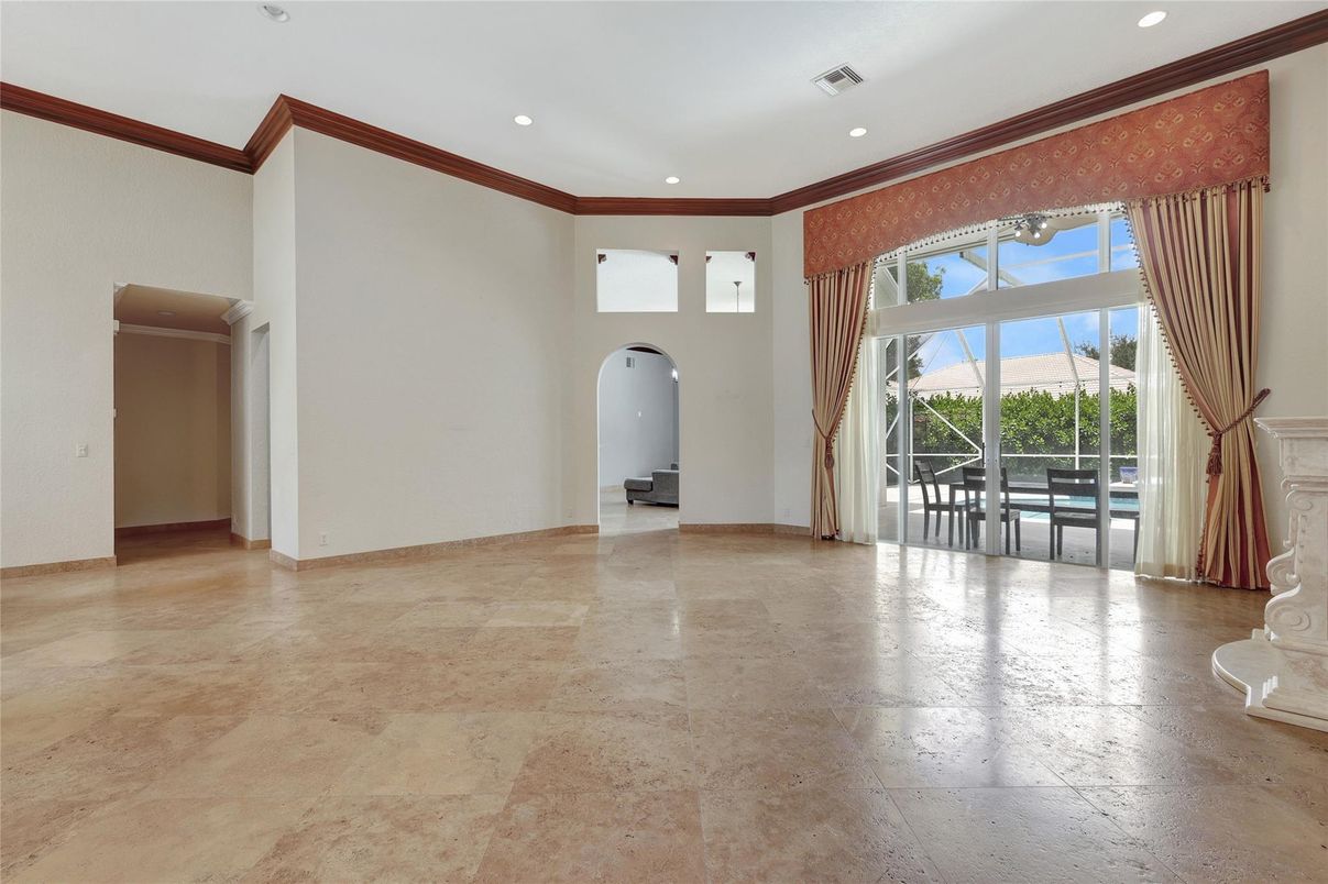 Empty room, Interior, Recessed Lighting