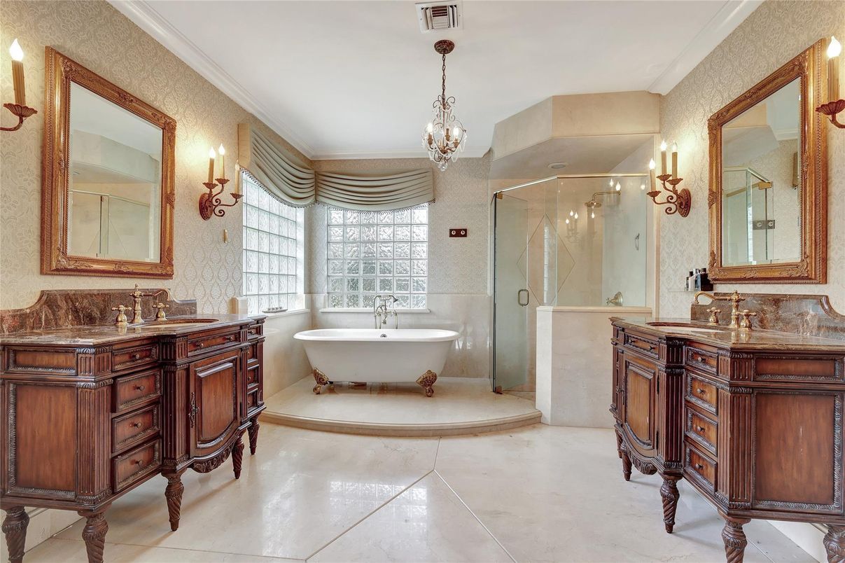 Bathroom, Chandelier, Dual Sink Vanities, Free Standing Baths, Glass Shower, Interior, Pendant Lights