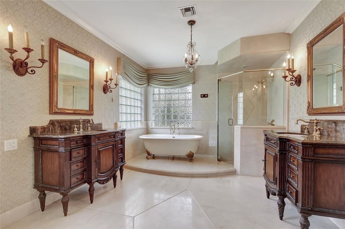 Bathroom, Chandelier, Dual Sink Vanities, Free Standing Baths, Glass Shower, Interior, Pendant Lights
