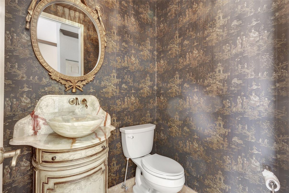 Bathroom, Interior