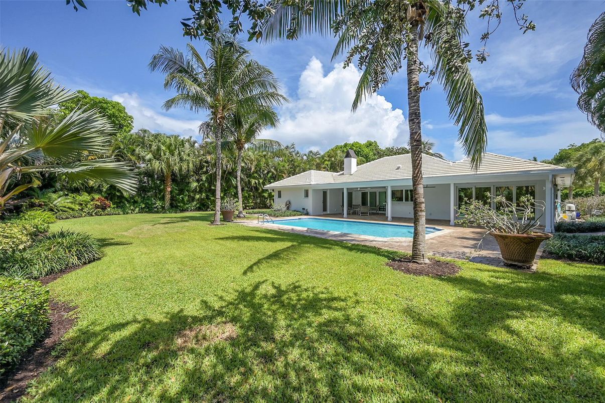 Backyard, Exterior, Pool