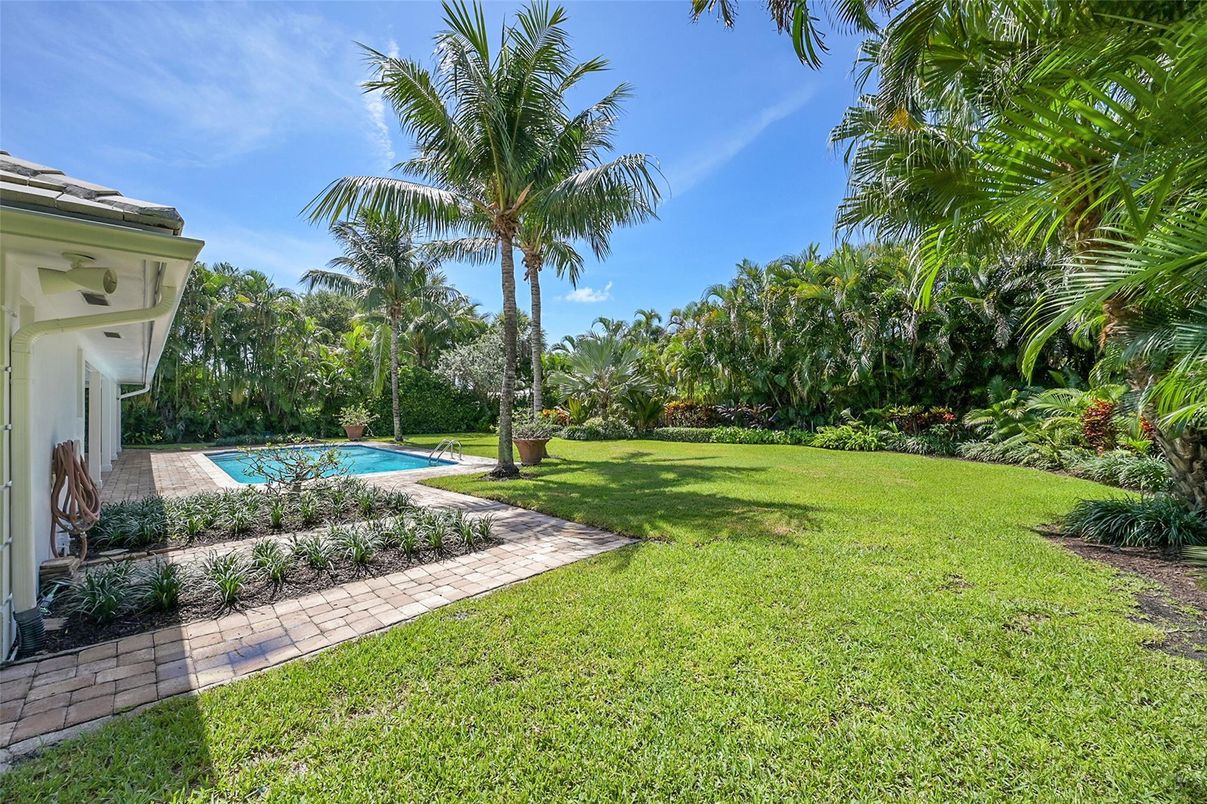 Backyard, Exterior, Pool