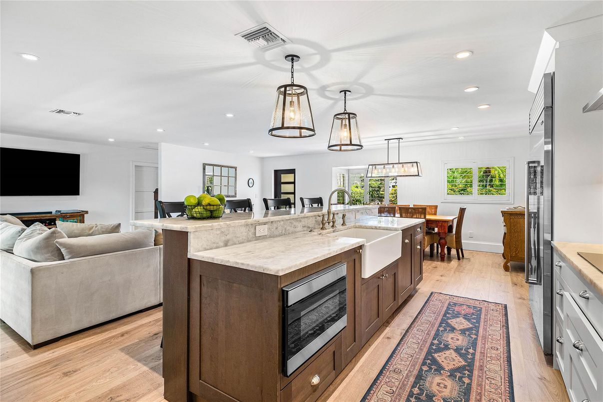Dining room, Interior, Kitchen, Living room, Pendant Lights, Recessed Lighting, Wood Texture Flooring