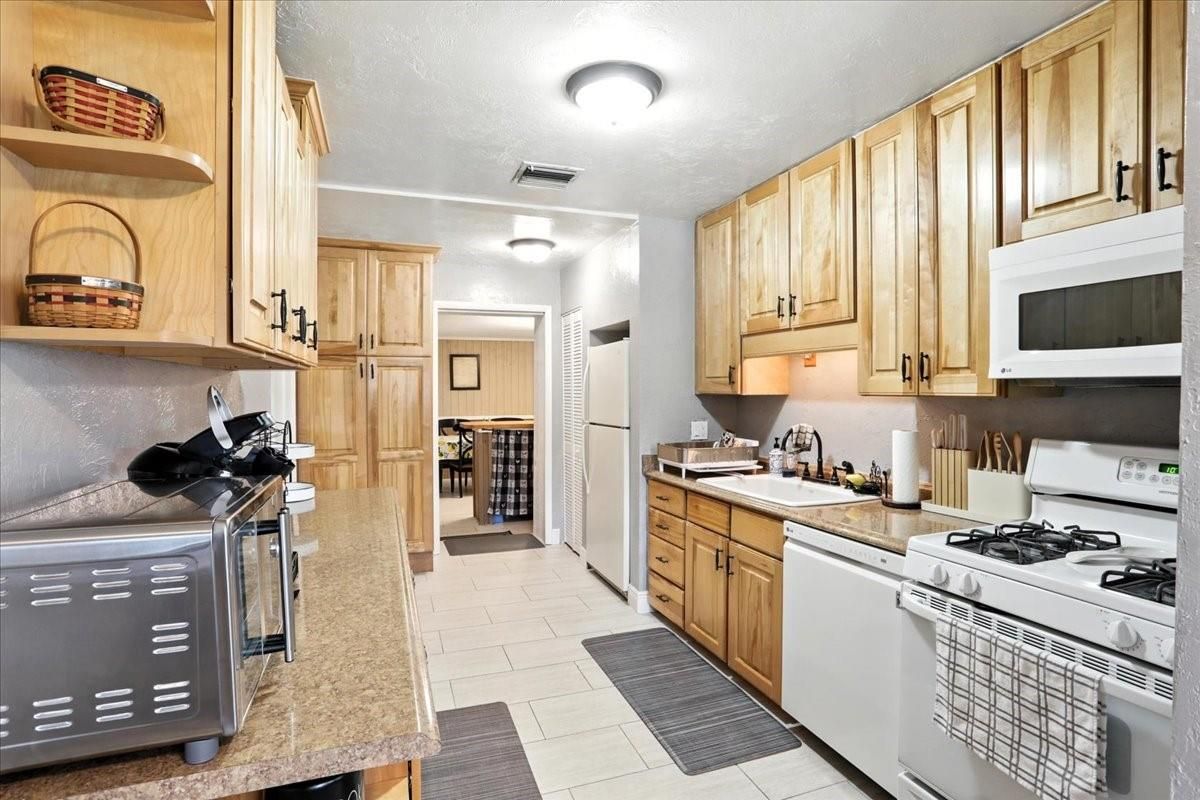 Interior, Kitchen