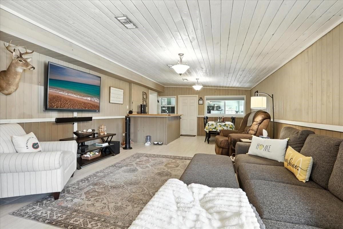 Interior, Living room