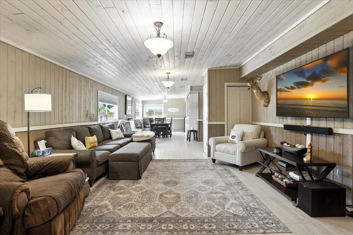 Dining room, Interior, Living room, Pendant Lights, Wooden Ceilings, Wood Texture Flooring