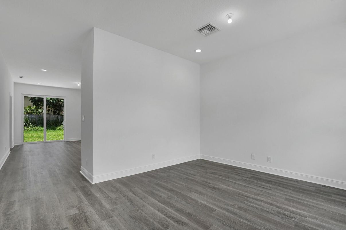 Empty room, Interior, Recessed Lighting, Wood Texture Flooring