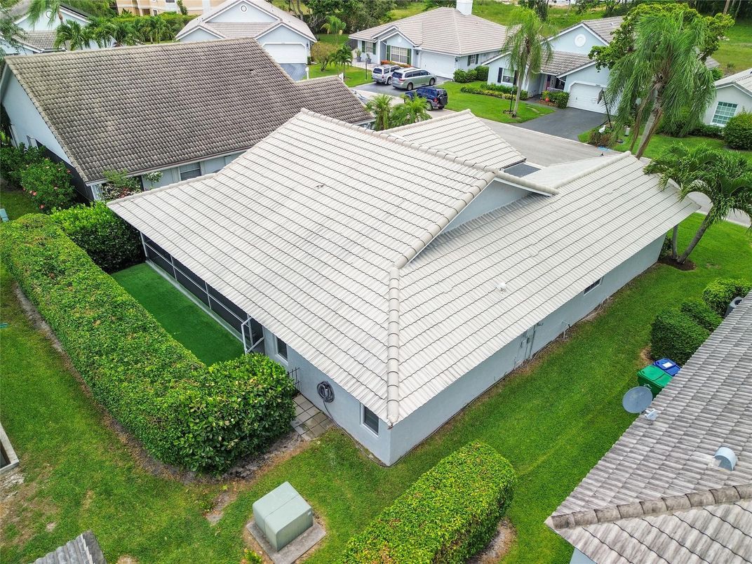 Exterior, Drone