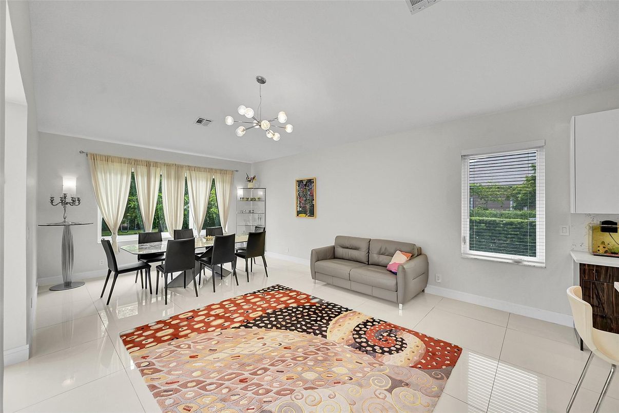 Dining room, Interior, Living room, Pendant Lights