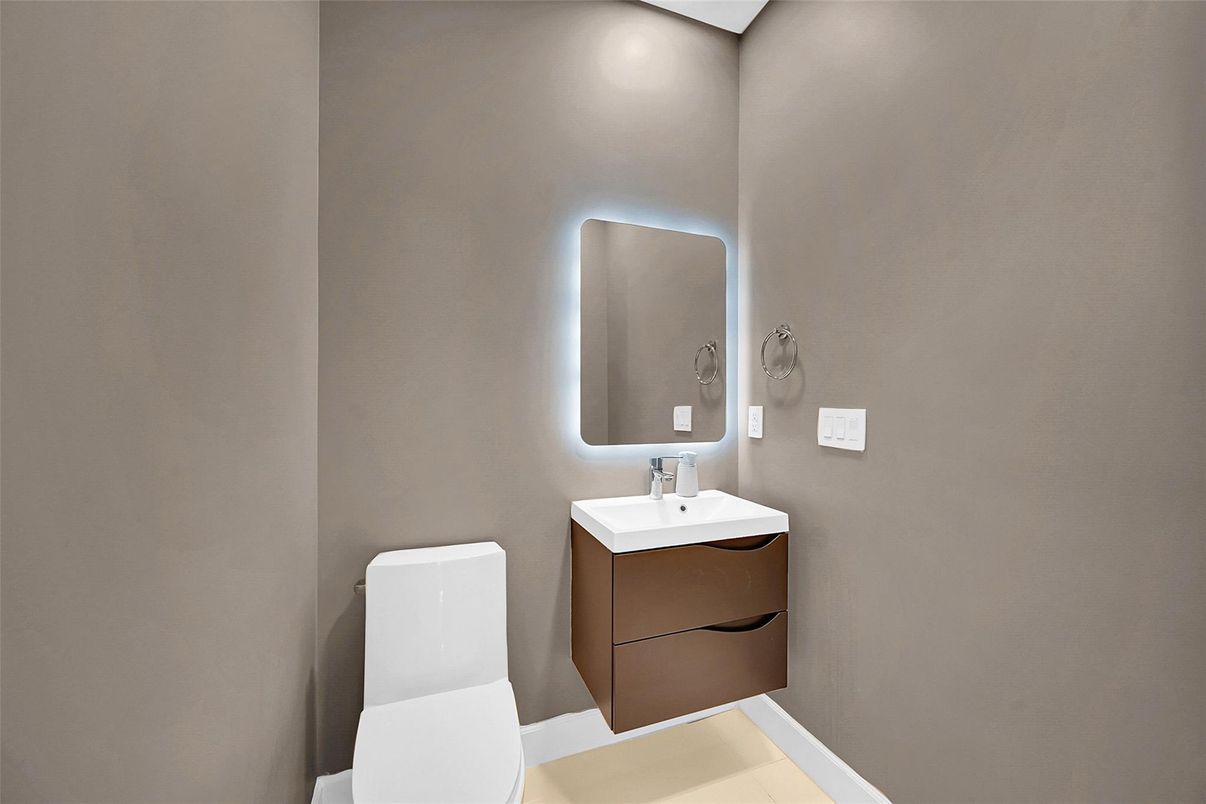 Bathroom, Interior