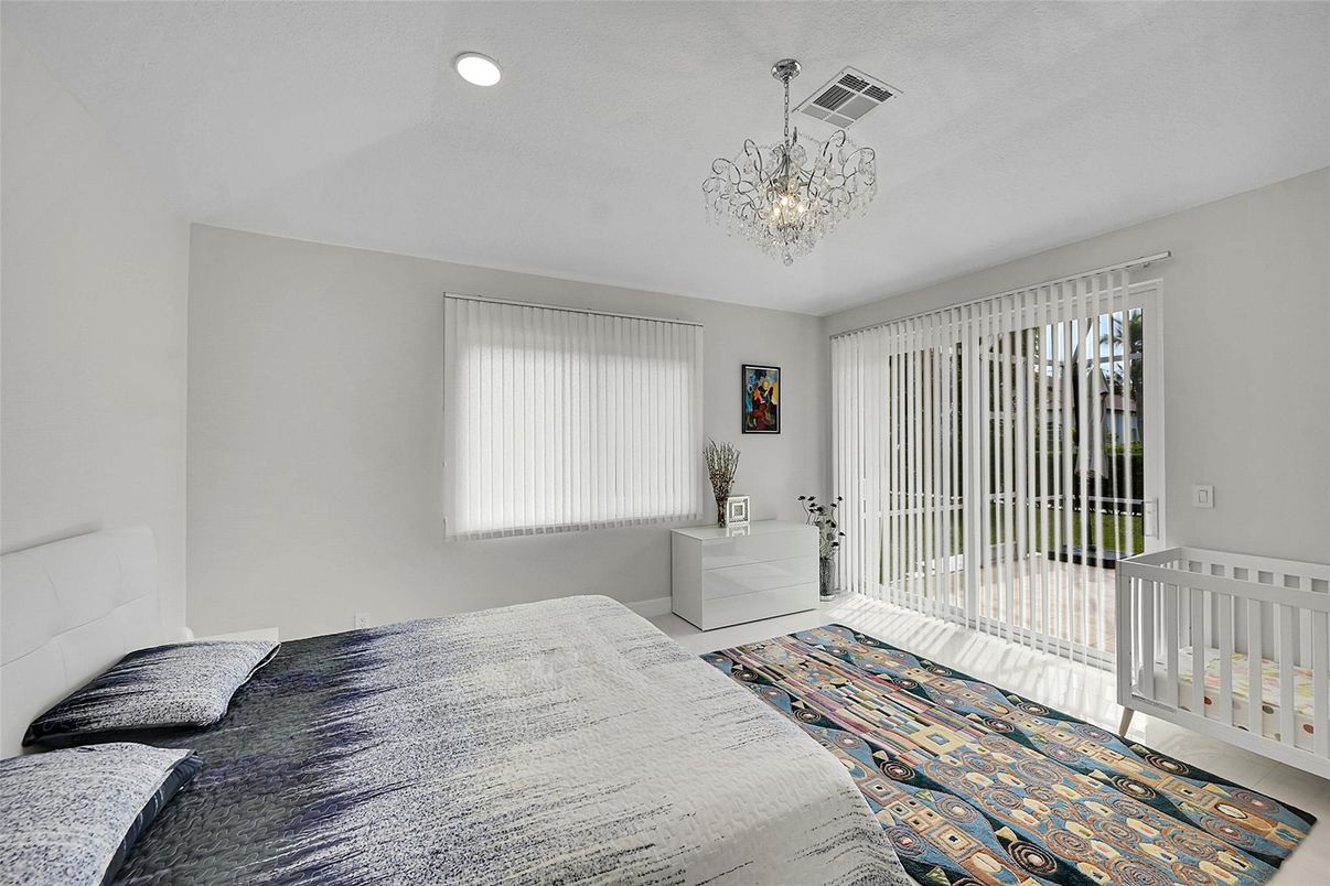 Bedroom, Chandelier, Interior, Recessed Lighting