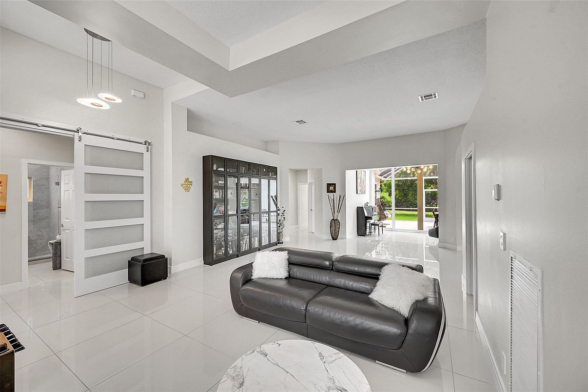 Interior, Living room, Marble, Pendant Lights