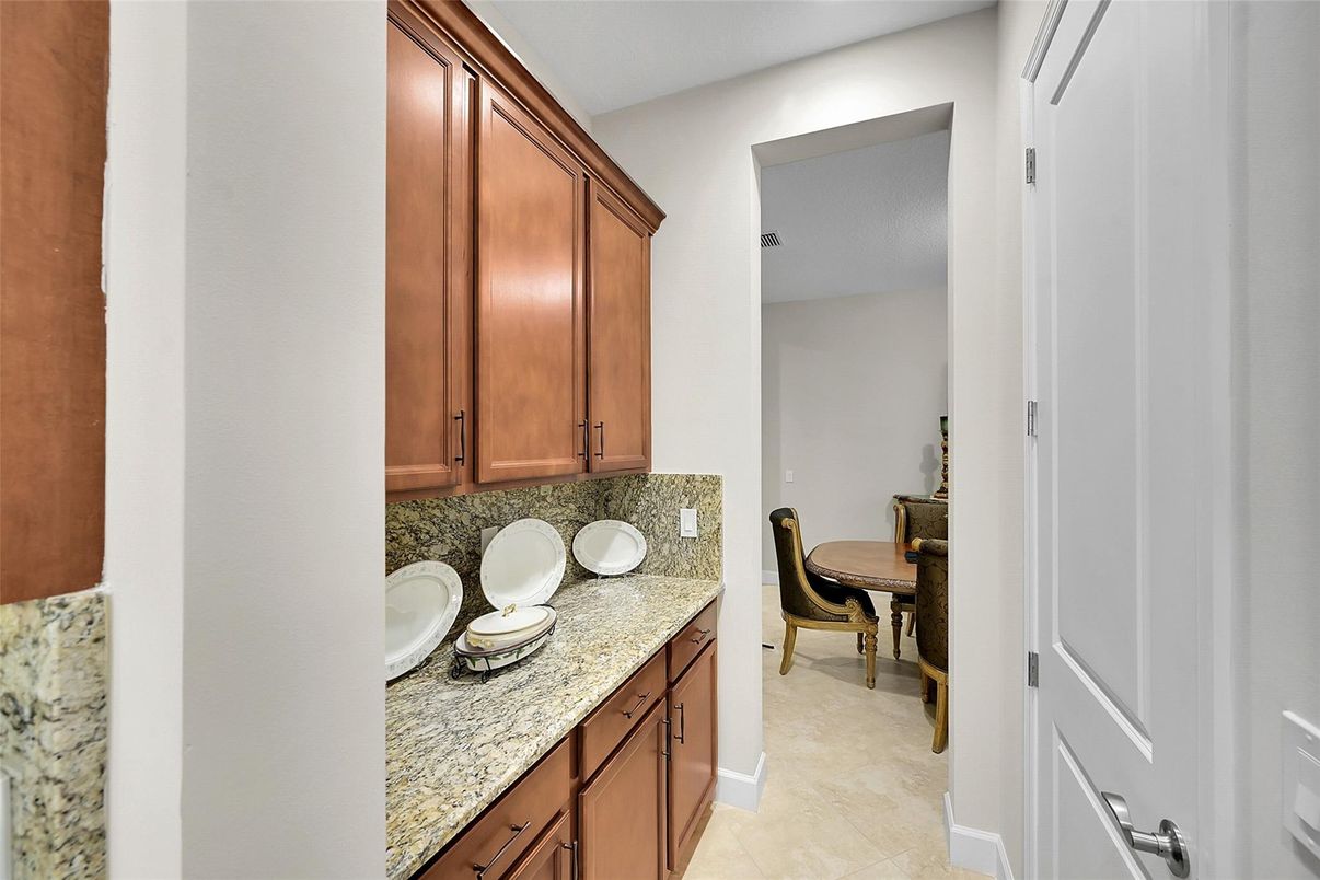 Dining room, Interior