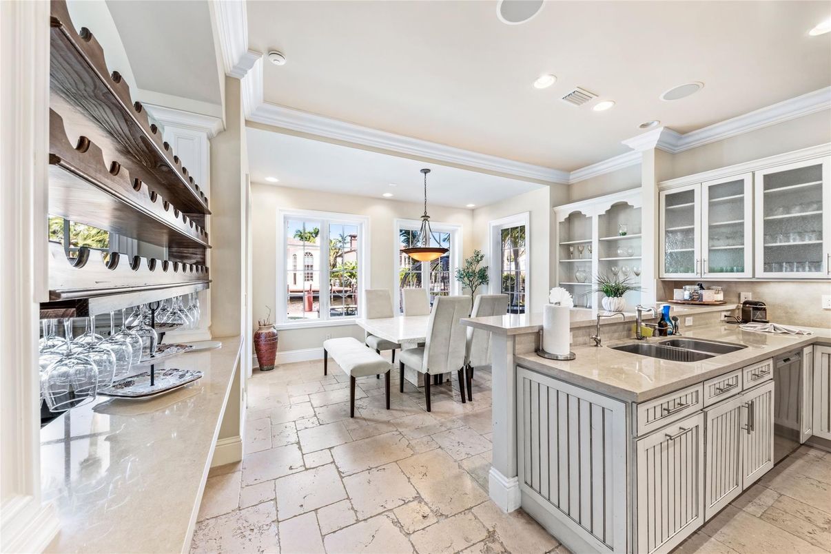 Dining room, Interior, Kitchen, Pendant Lights, Recessed Lighting