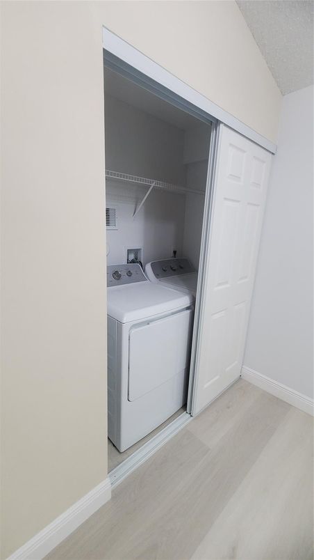 Interior, Utility Closets, Washer, Wood Texture Flooring