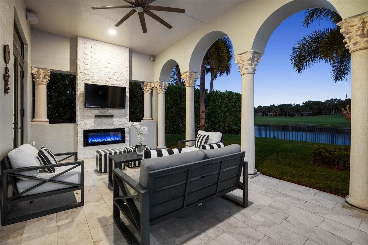 Exterior, Fireplace, Recessed Lighting, Water