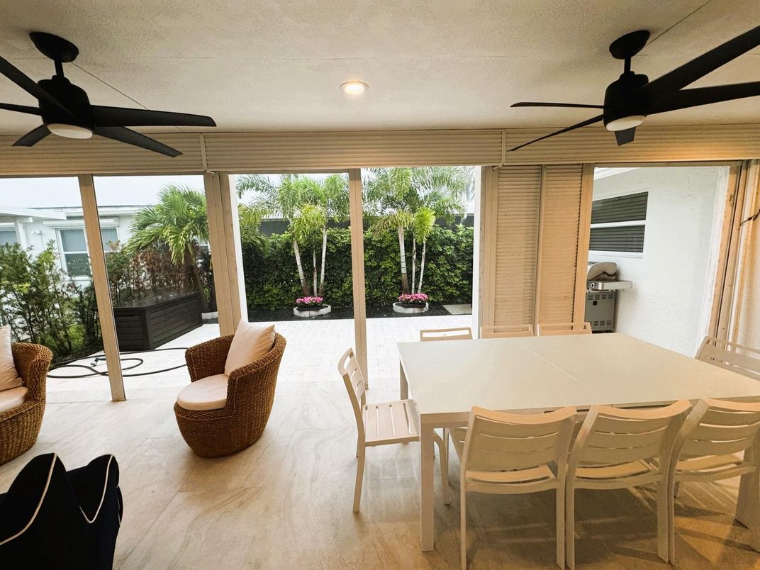 Dining room, Interior, Recessed Lighting, Sun Room