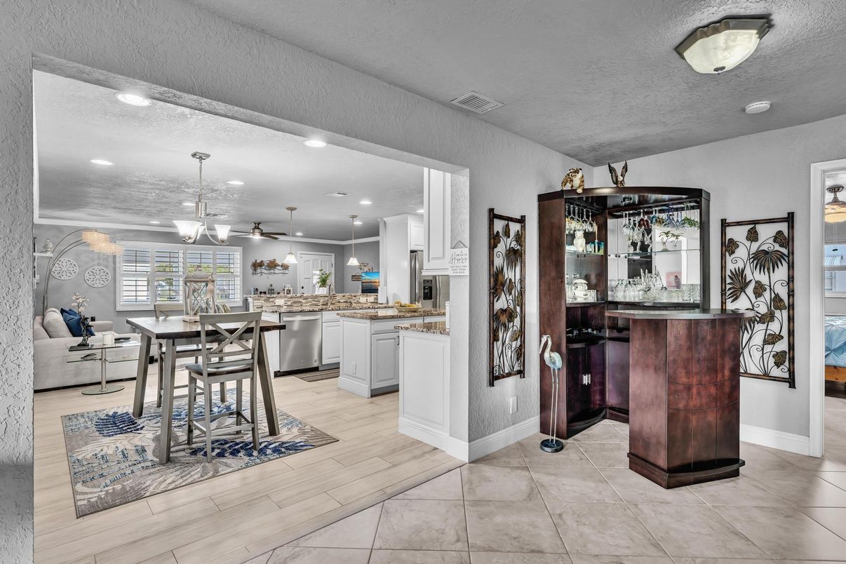 Dining room, Interior, Kitchen, Pendant Lights, Recessed Lighting