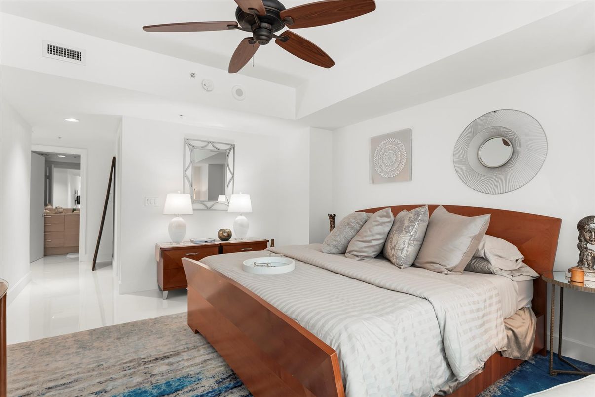 Bedroom, Interior, Recessed Lighting