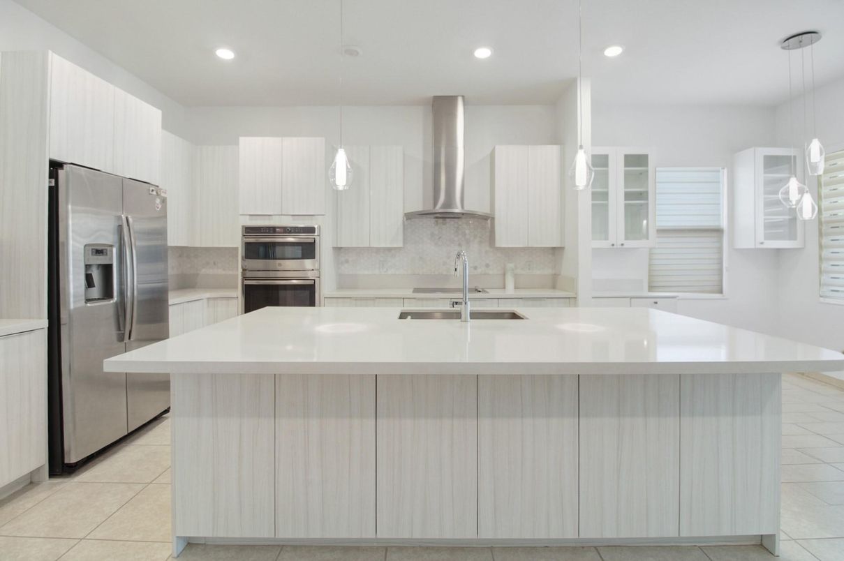Interior, Kitchen, Pendant Lights, Recessed Lighting, Stainless Steel Appliances
