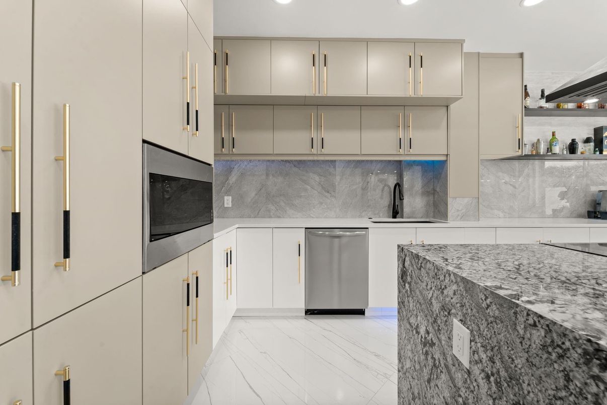 Interior, Kitchen, Marble, Recessed Lighting, Stainless Steel Appliances