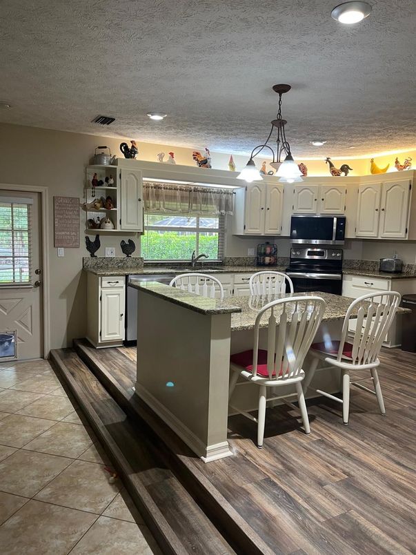 Interior, Kitchen, Pendant Lights, Recessed Lighting, Wood Texture Flooring