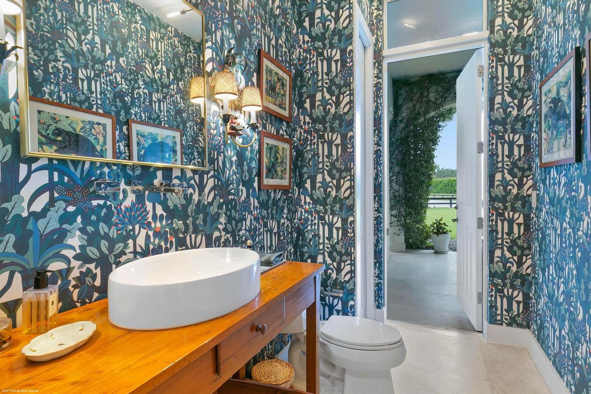 Bathroom, Interior