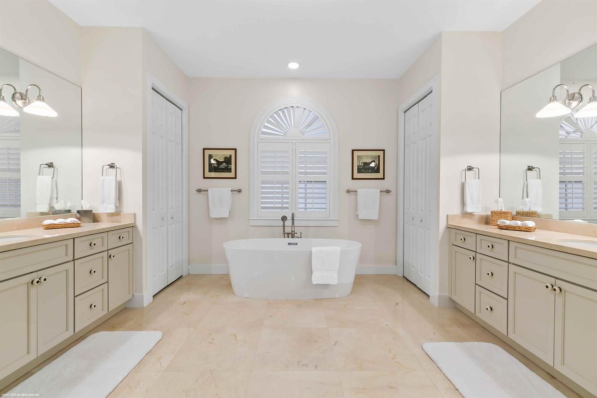 Bathroom, Dual Sink Vanities, Free Standing Baths, Interior, Recessed Lighting