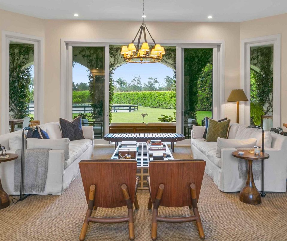 Chandelier, Dining room, Interior, Living room, Pendant Lights, Recessed Lighting