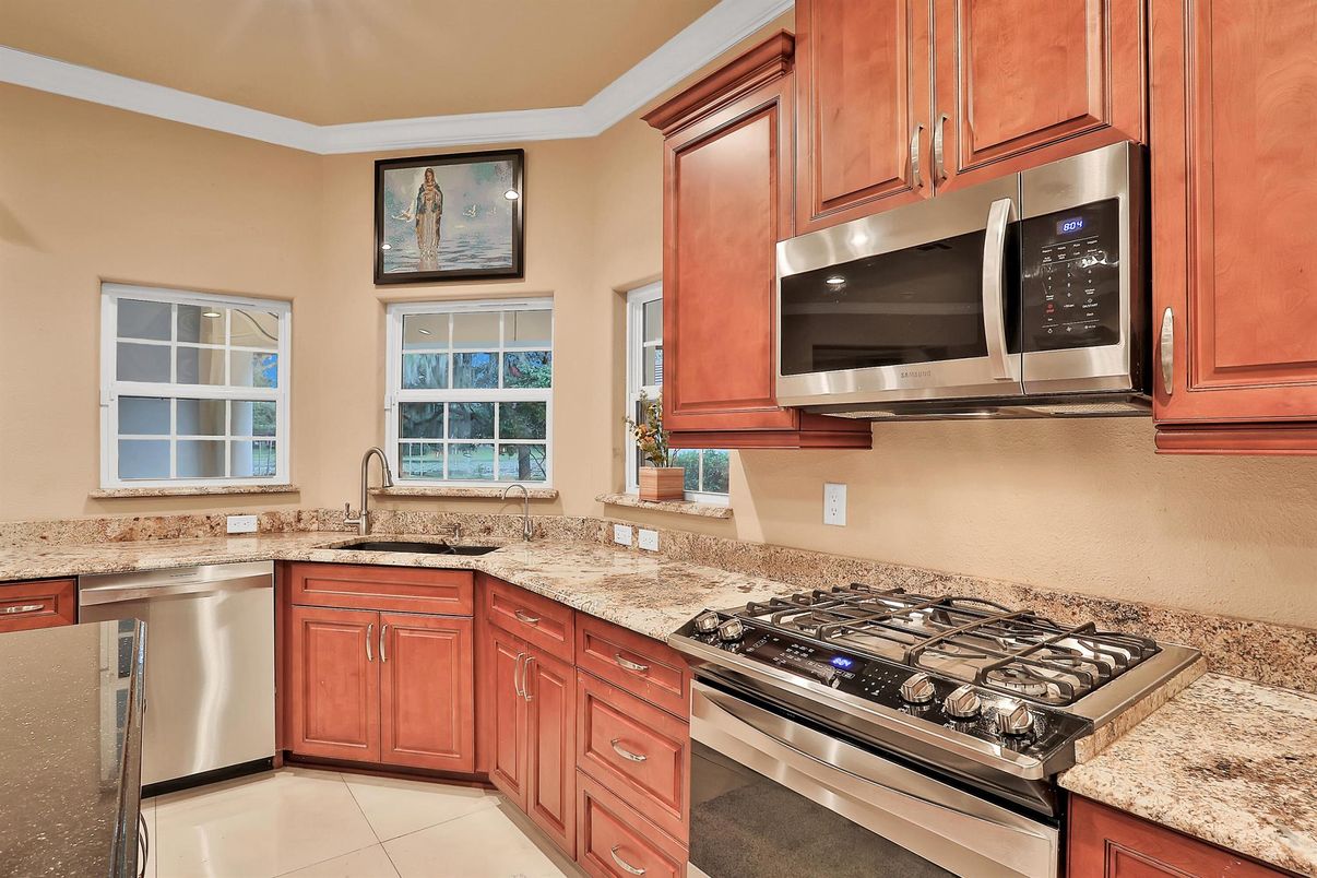 Interior, Kitchen, Stainless Steel Appliances