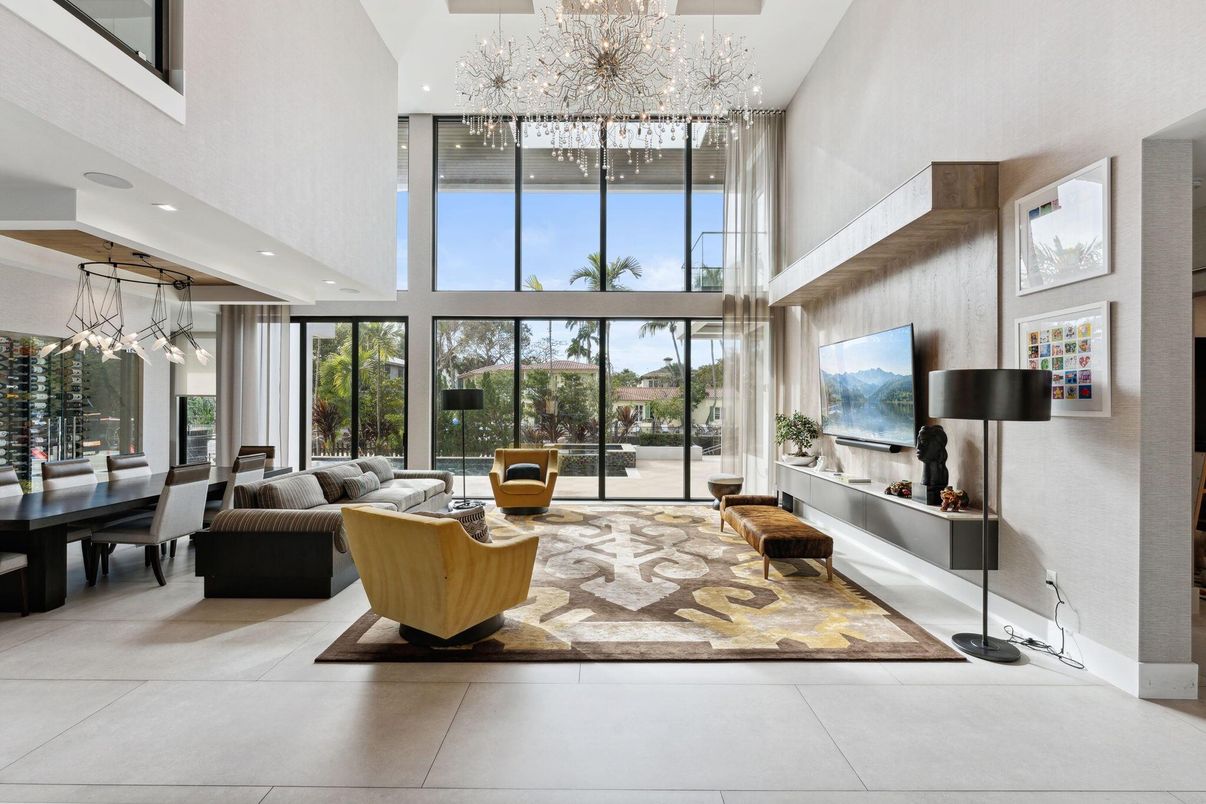 Chandelier, Dining room, Interior, Living room, Recessed Lighting