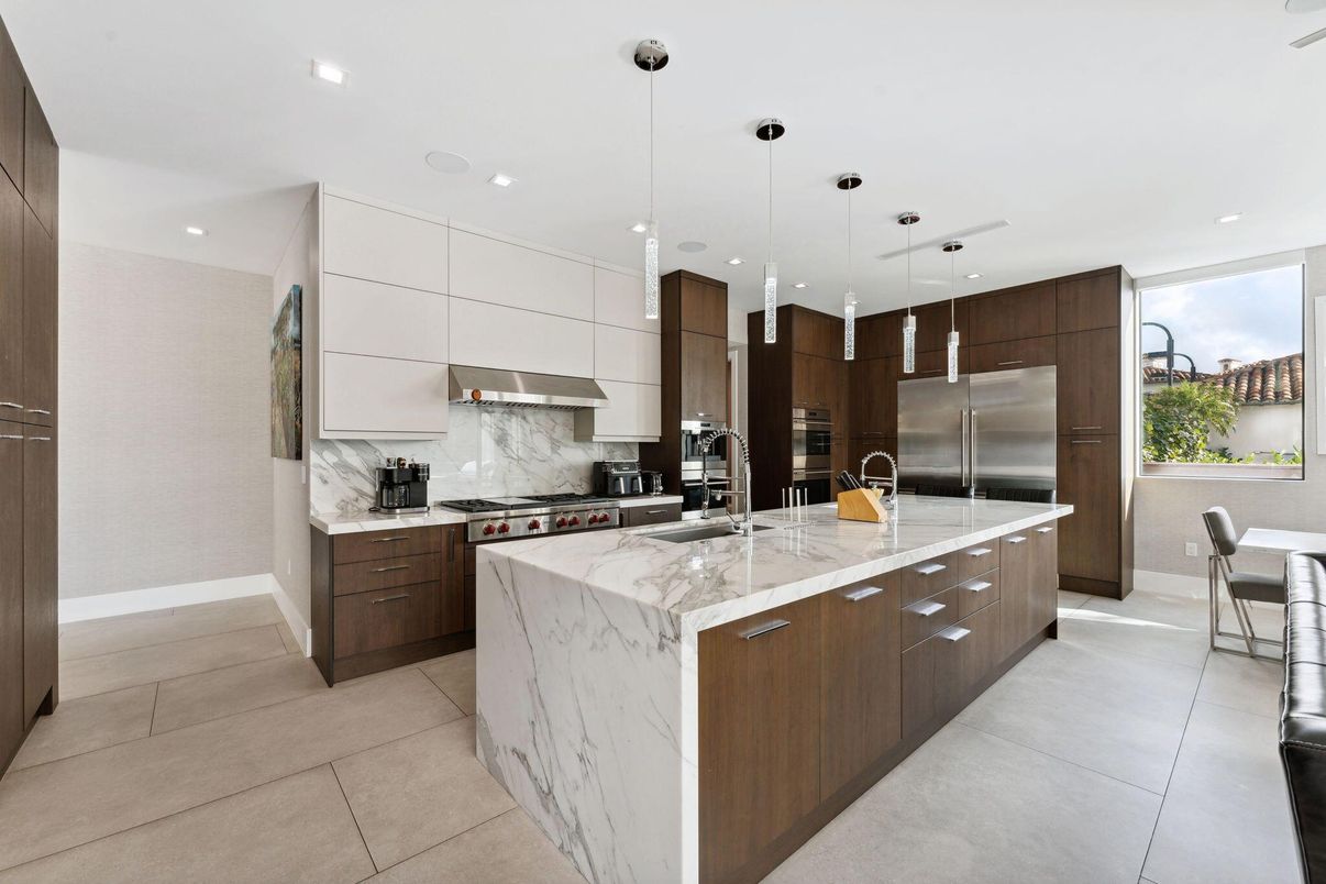 Interior, Kitchen, Pendant Lights, Recessed Lighting, Stainless Steel Appliances