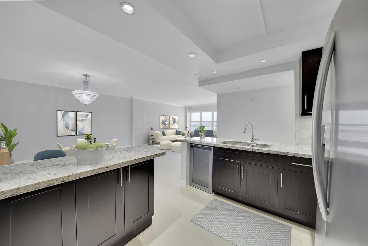 Chandelier, Interior, Kitchen, Recessed Lighting, Stainless Steel Appliances
