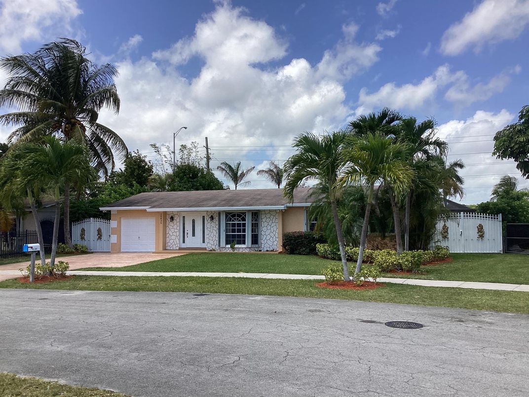 Attached, Backyard, Exterior, Facade, Ranch