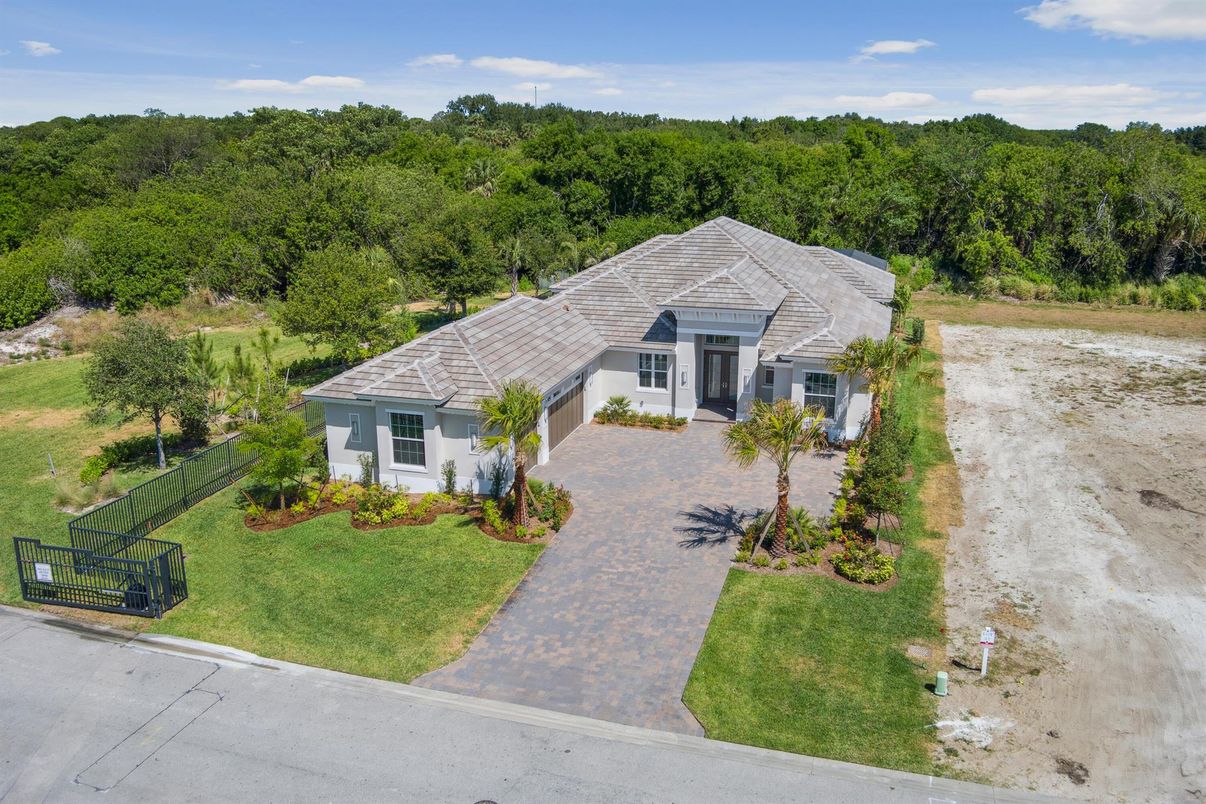 Exterior, Drone