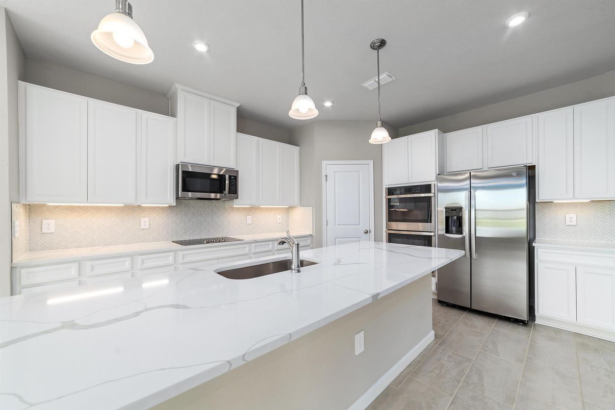 Interior, Kitchen, Pendant Lights, Recessed Lighting, Stainless Steel Appliances