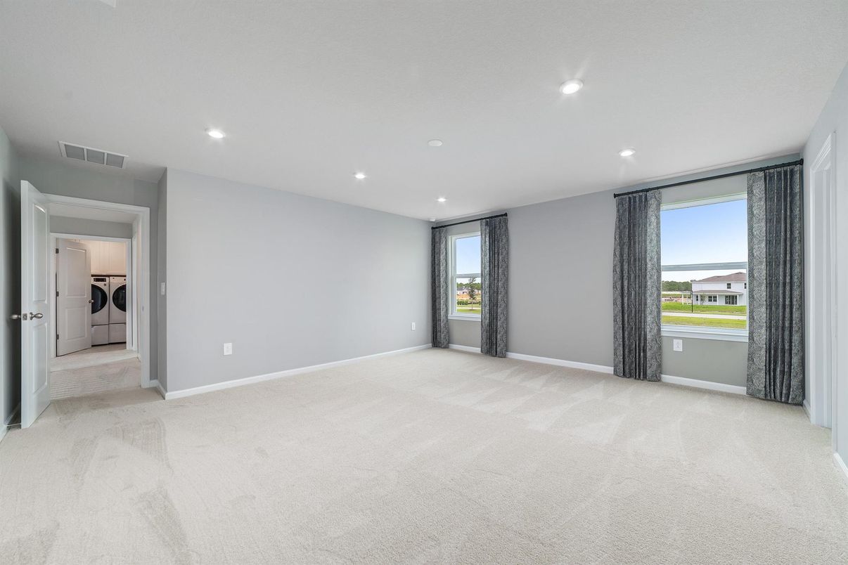 Empty room, Interior, Recessed Lighting, Washer