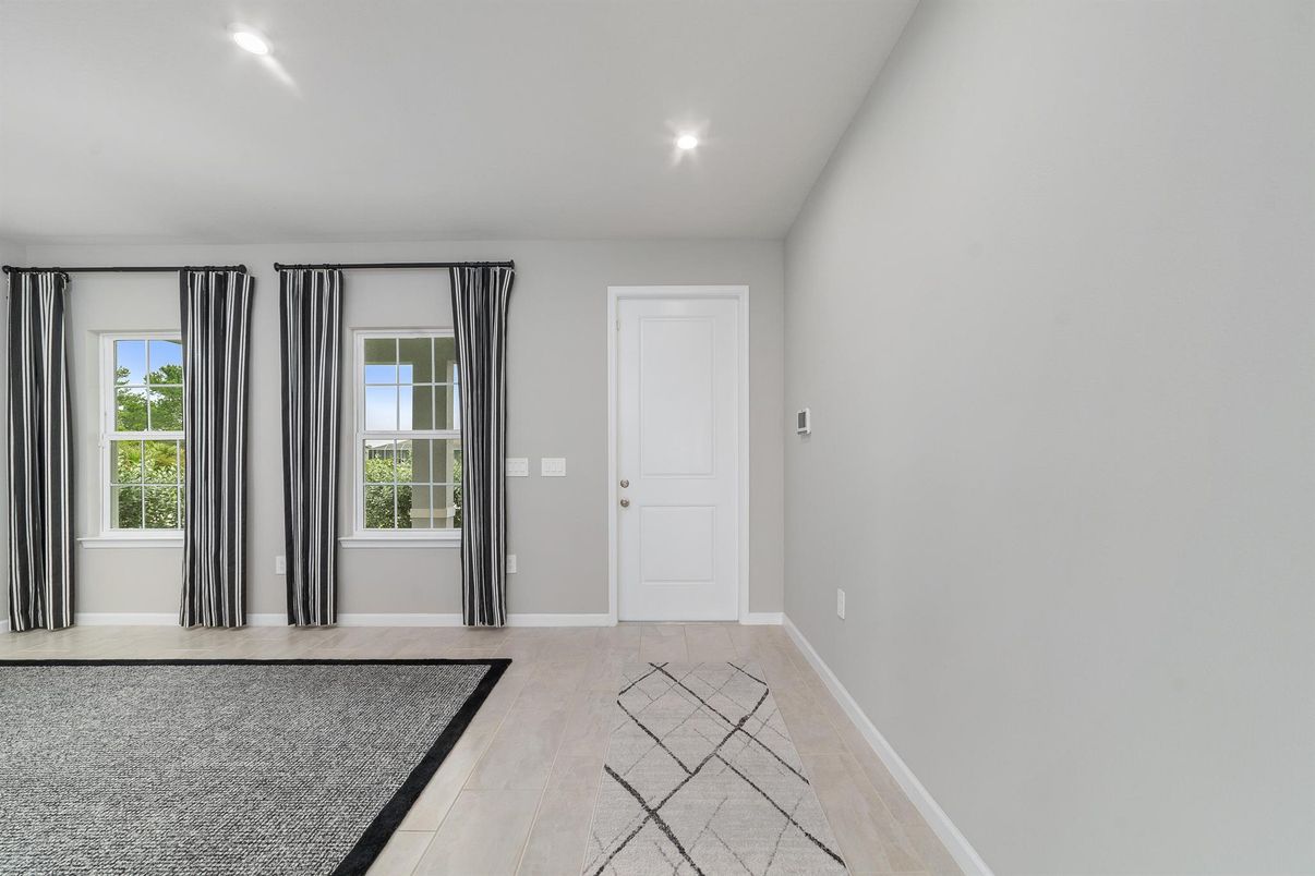 Empty room, Interior, Recessed Lighting