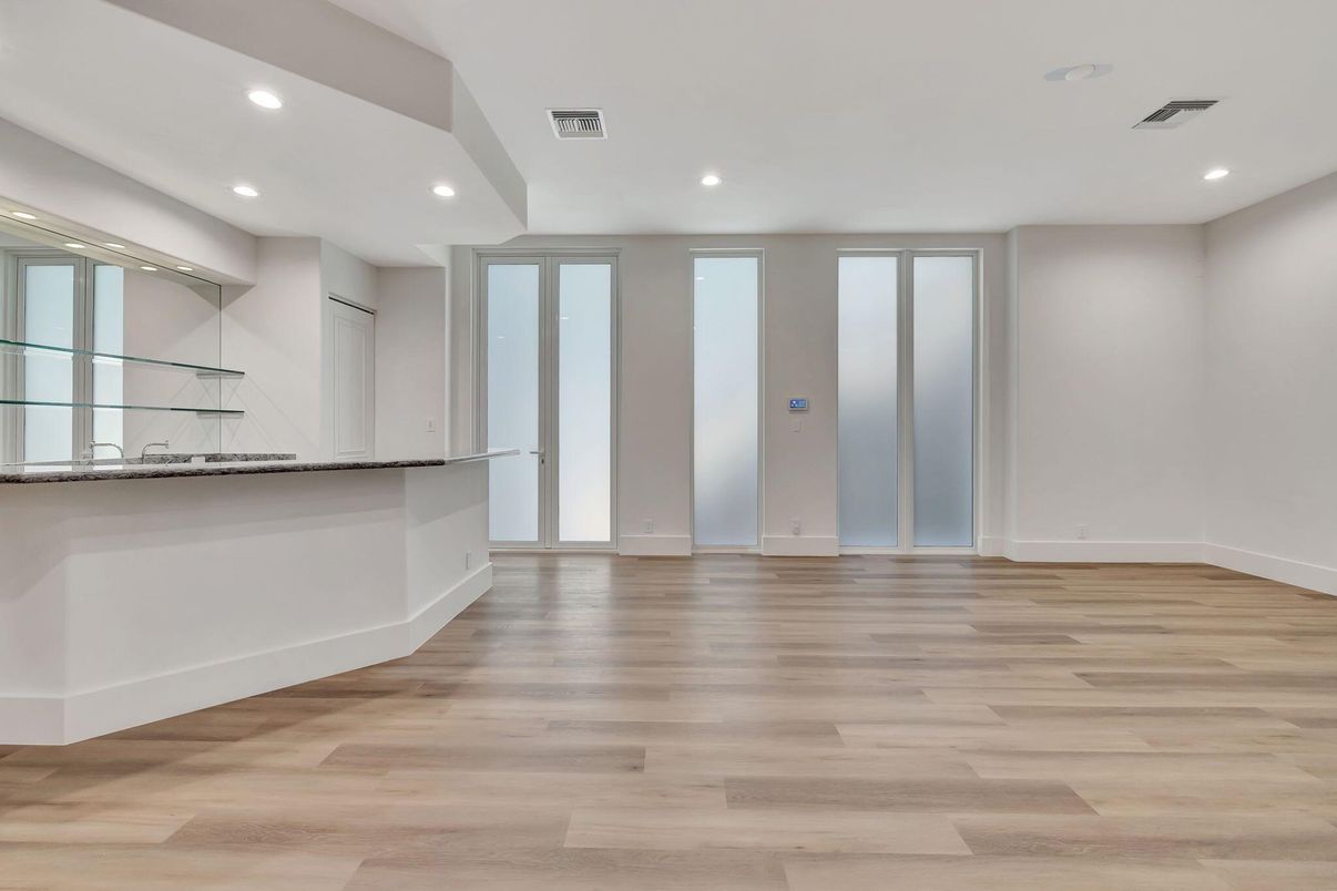 Empty room, Interior, Recessed Lighting, Wood Texture Flooring