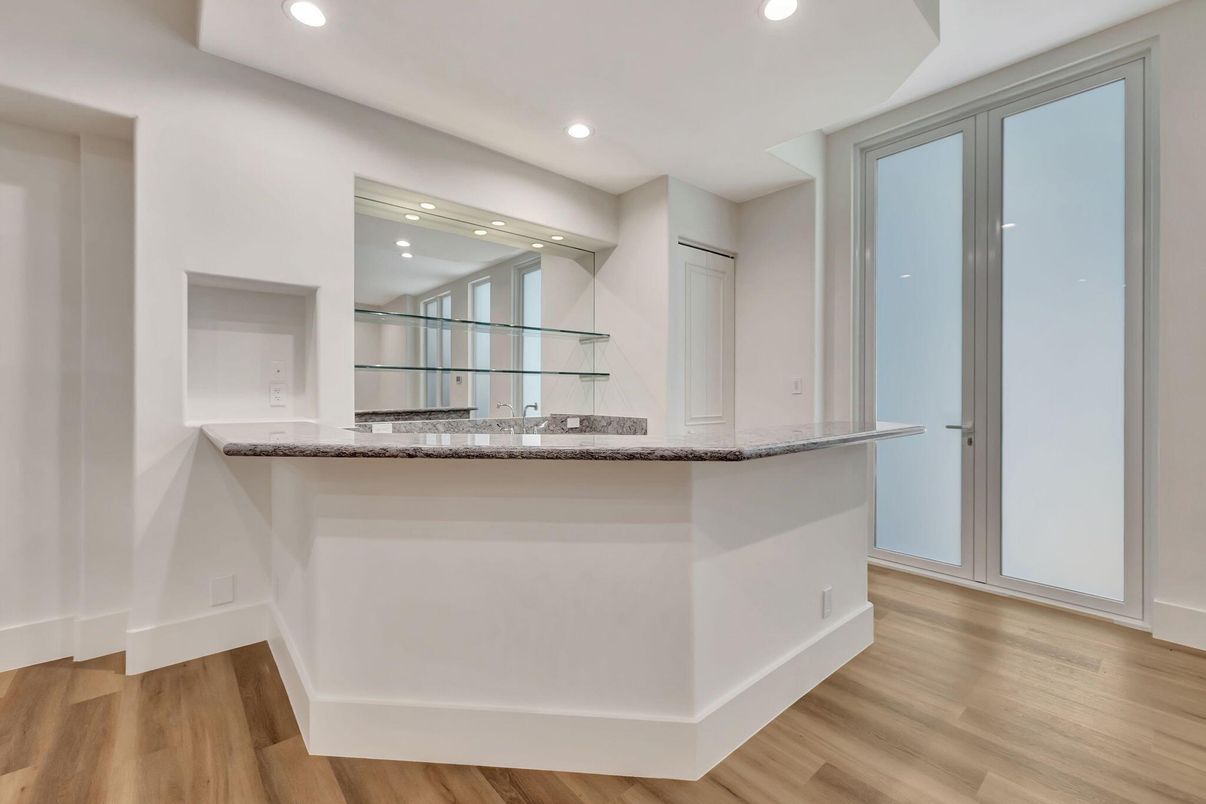 Interior, Recessed Lighting, Wood Texture Flooring