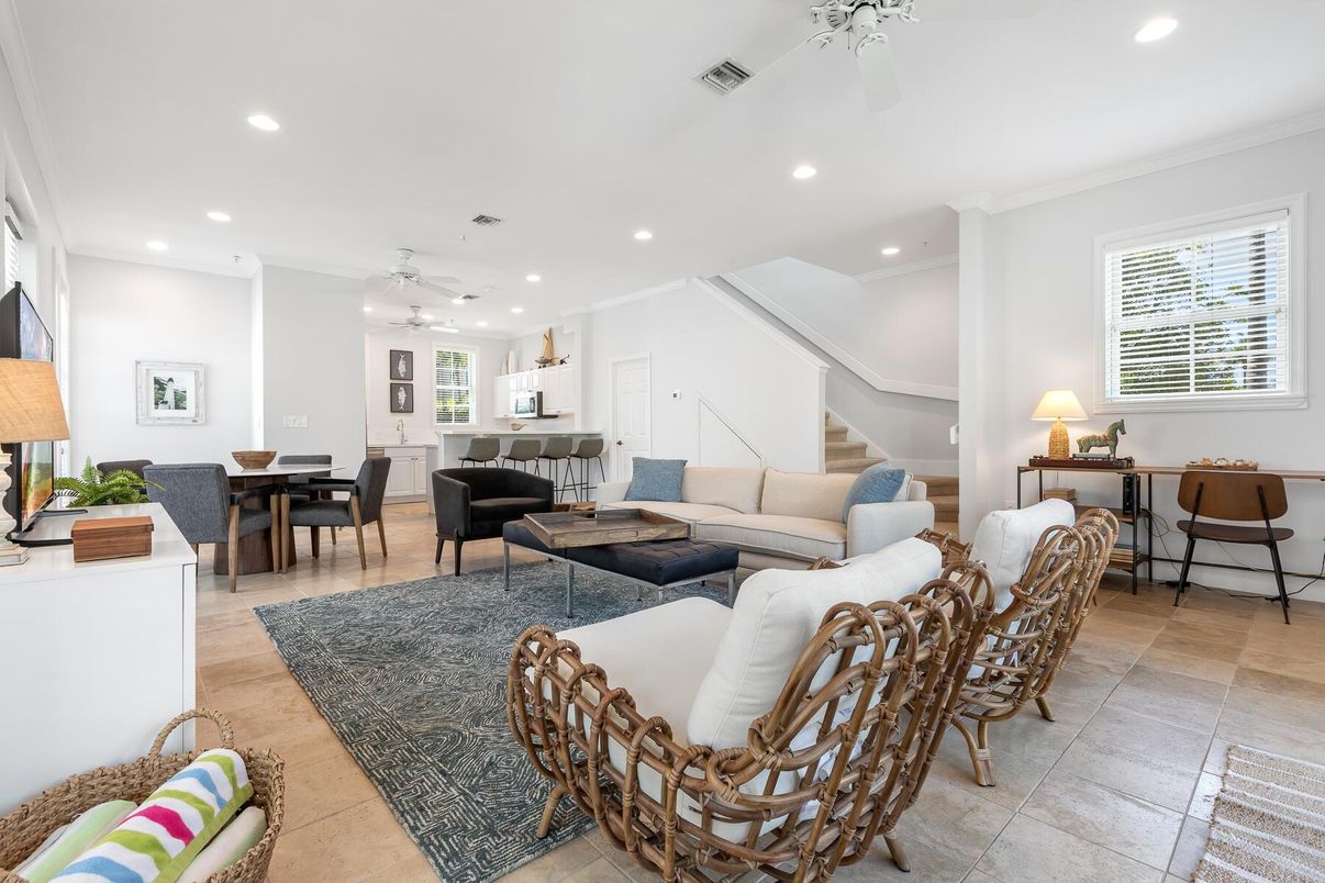 Dining room, Interior, Living room, Recessed Lighting