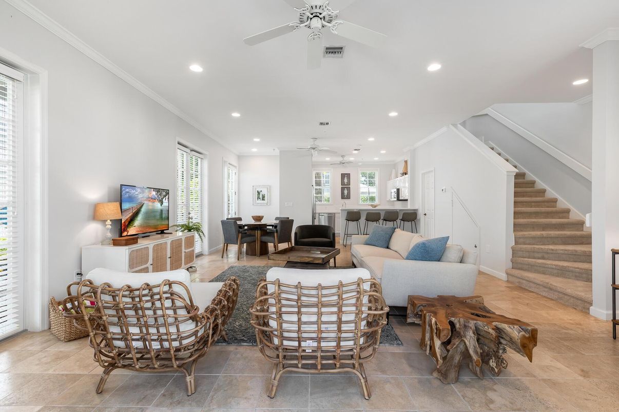 Dining room, Interior, Living room, Recessed Lighting