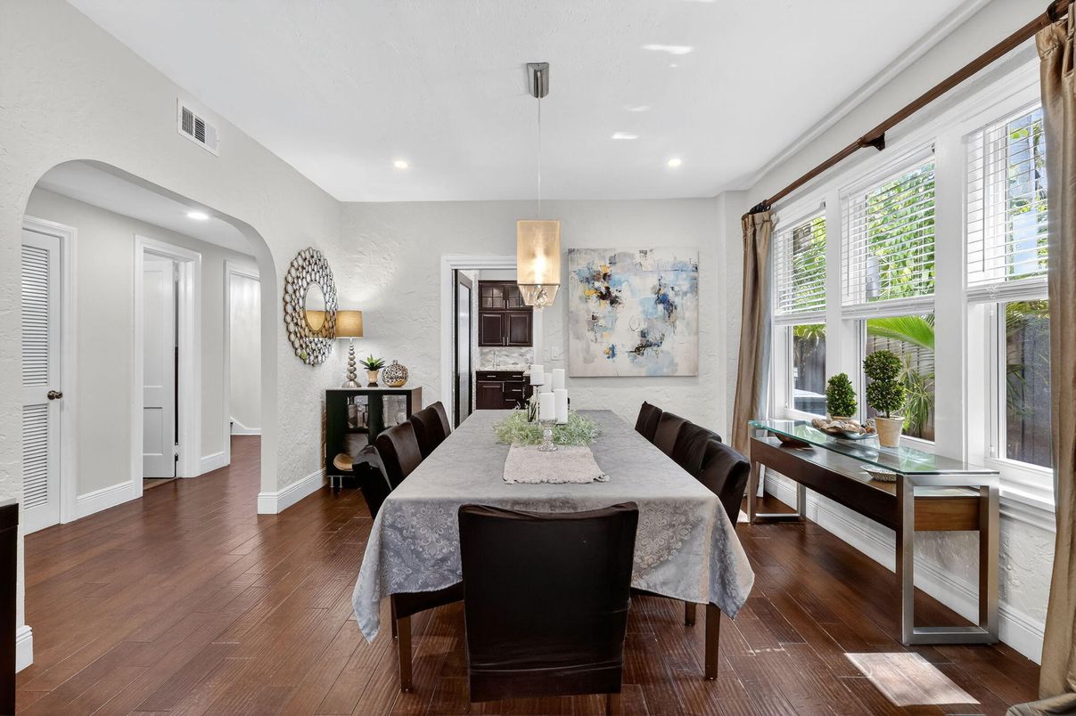 Dining room, Interior, Pendant Lights, Recessed Lighting, Wood Texture Flooring