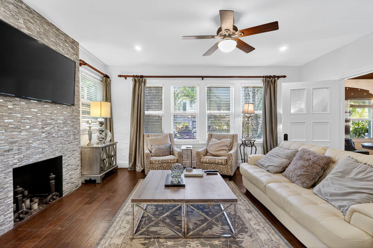 Fireplace, Interior, Living room, Recessed Lighting, Wood Texture Flooring