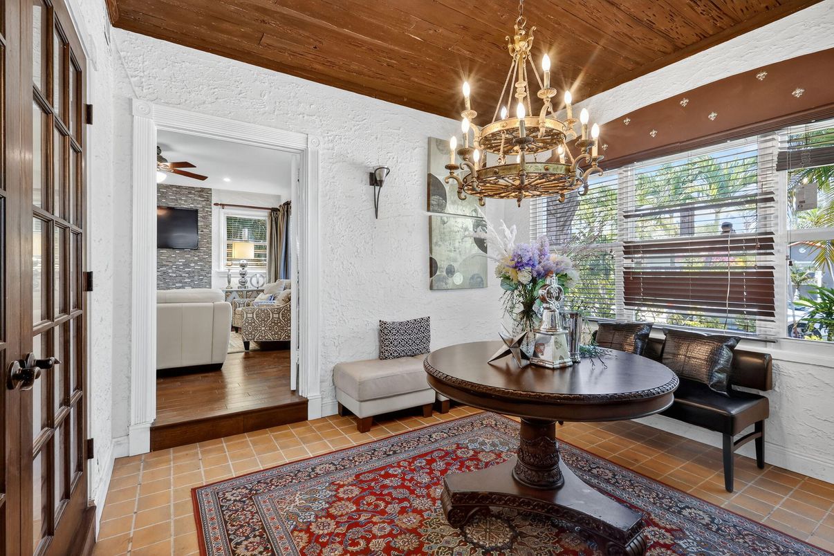 Chandelier, Interior, Living room, Wooden Beams, Wooden Ceilings
