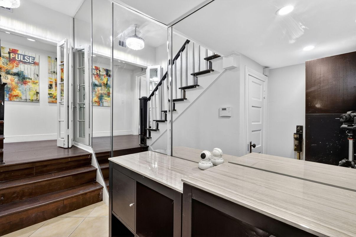 Interior, Recessed Lighting